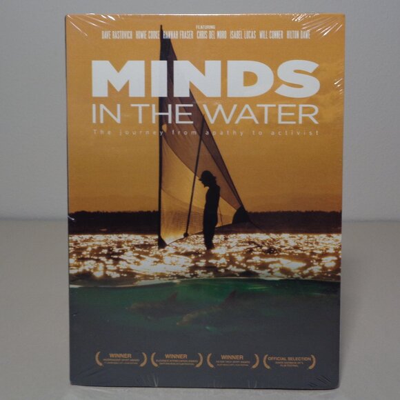 MINDS IN THE WATER New DVD - Picture 1 of 7